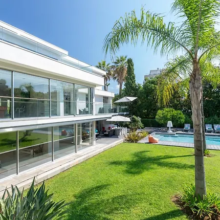 Gorgeous Private Modern With Swimming Pool Cannes