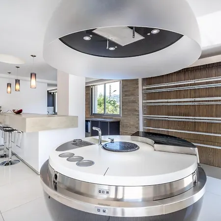 Gorgeous Private Modern With Swimming Pool Villa