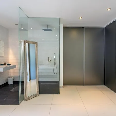 Villa Gorgeous Private Modern With Swimming Pool *